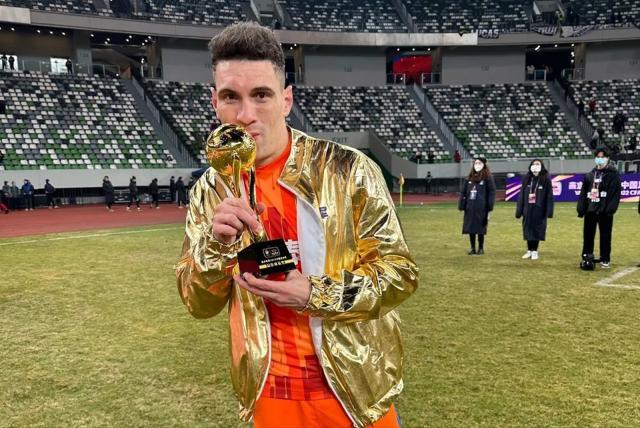 开云在线-曝莫伊塞斯不回中超落叶归根 将签巴甲降级队一年