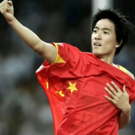 热搜第一！刘翔正式回应移民谣言：到哪去移？中国人，爱中国