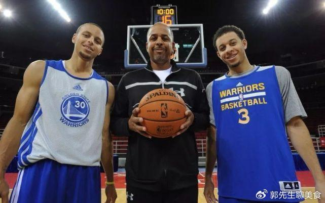 NBA父子有多像？库里一看就是亲生的，杜兰特父子相似度99%|凯文·杜兰特|沃顿|斯蒂芬·库里|凯里·欧文|柯蒂斯·琼斯_新浪体育_新浪新闻