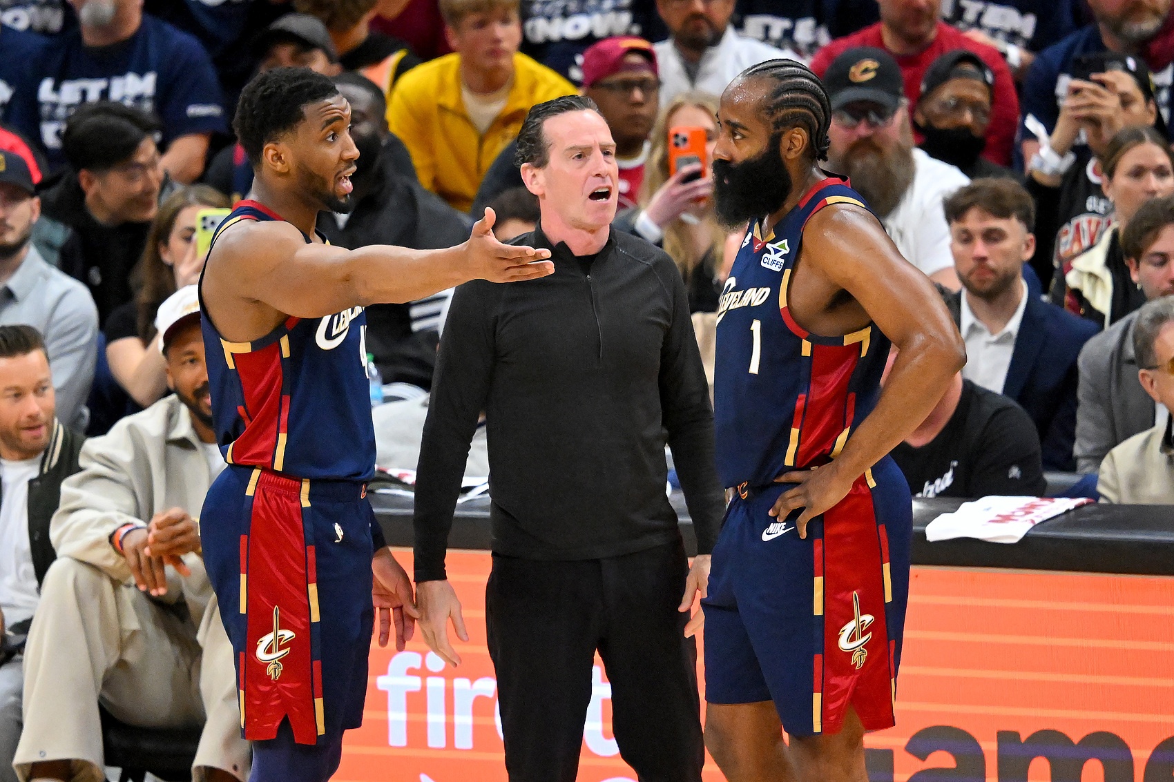 开云在线-NBA彩经：骑士轻取猛龙再下一城 尼克斯击退老鹰 森林狼撕咬掘金